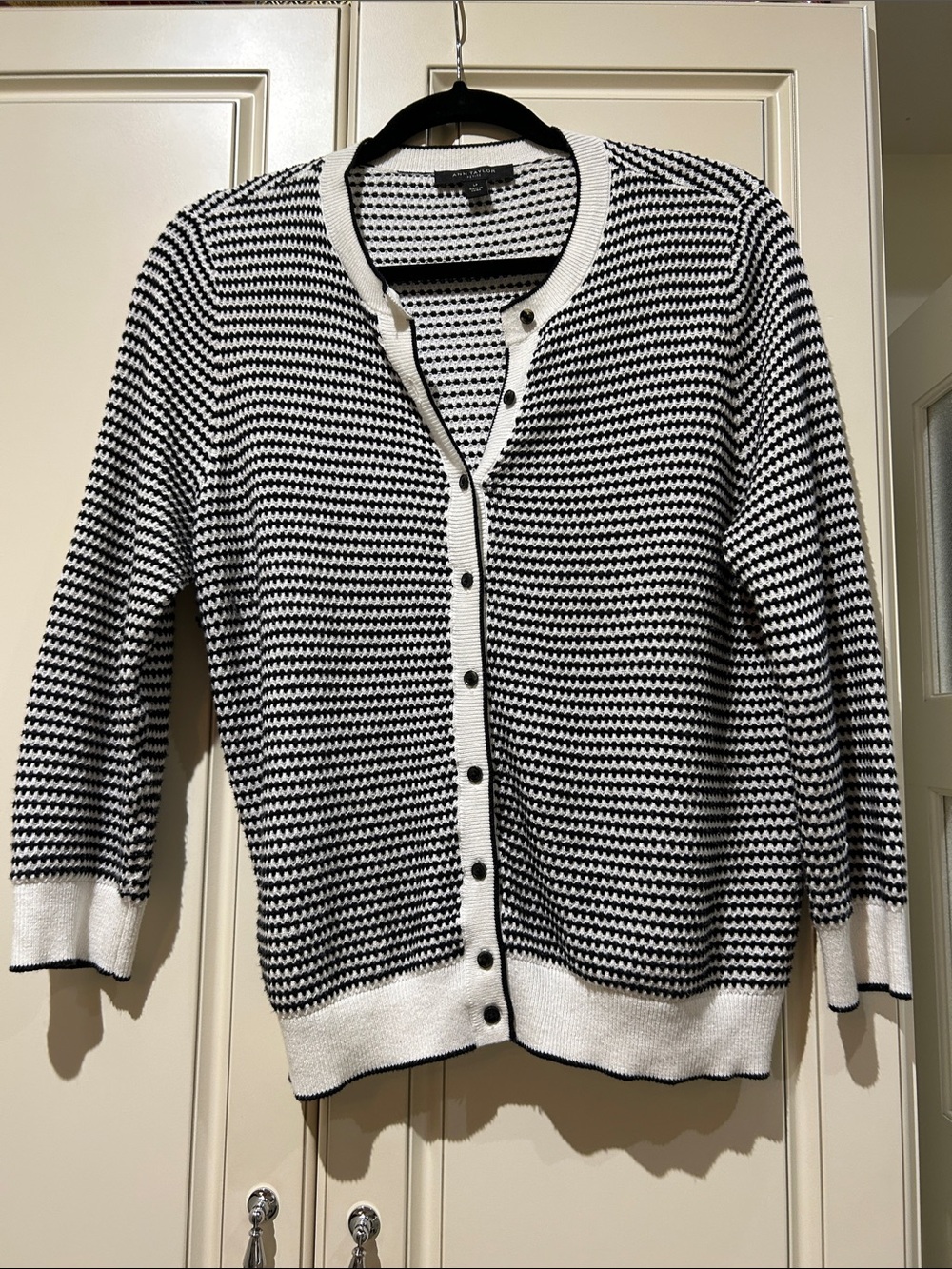 Ann Taylor Black and White Patterned Button-Front Cardigan